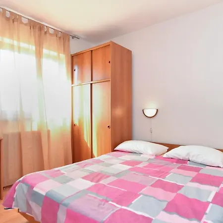 Apartments Dolinka Pula Exterior photo